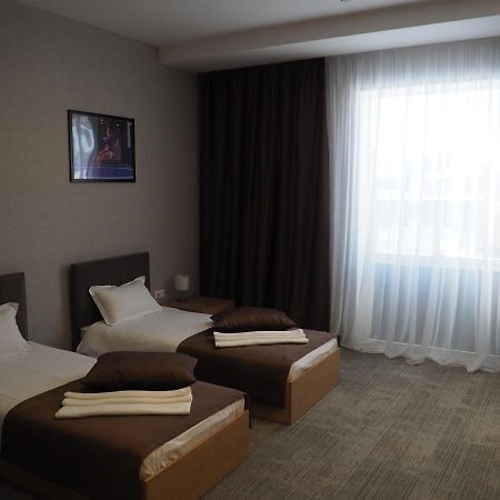 Jj Hotel Astana Luaran gambar