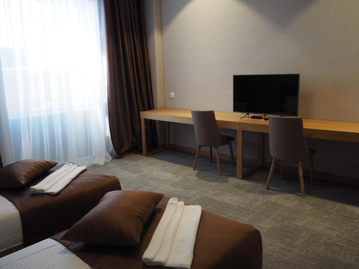 Jj Hotel Astana Luaran gambar